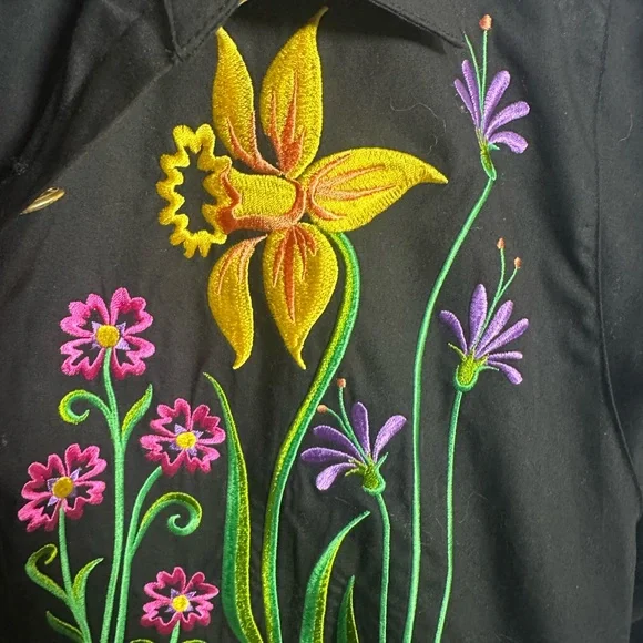 Bob Mackie Black Wearable Art Shirt - Picture 6 of 8